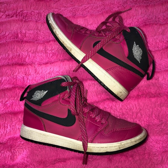 kids jordans pink